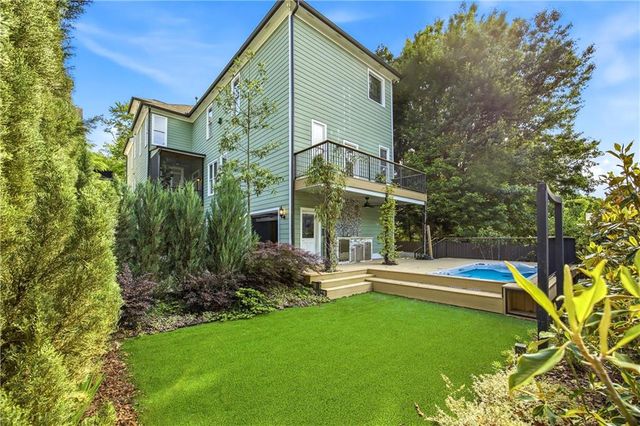 574 EAST Avenue NE, Atlanta, GA 30312