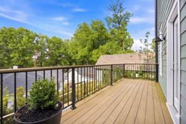 574 EAST Avenue NE, Atlanta, GA 30312