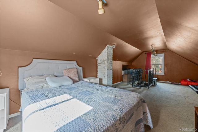 527 E Sunnybrook Drive, Royal Oak, MI 48073