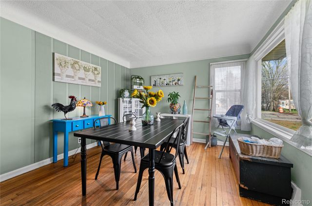 527 E Sunnybrook Drive, Royal Oak, MI 48073