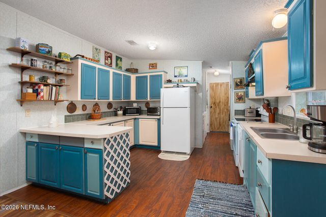106 WATEROAK Road, Satsuma, FL 32189