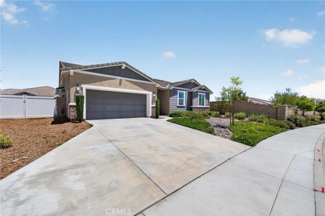 30650 White Pines Drive, Menifee, CA 92584