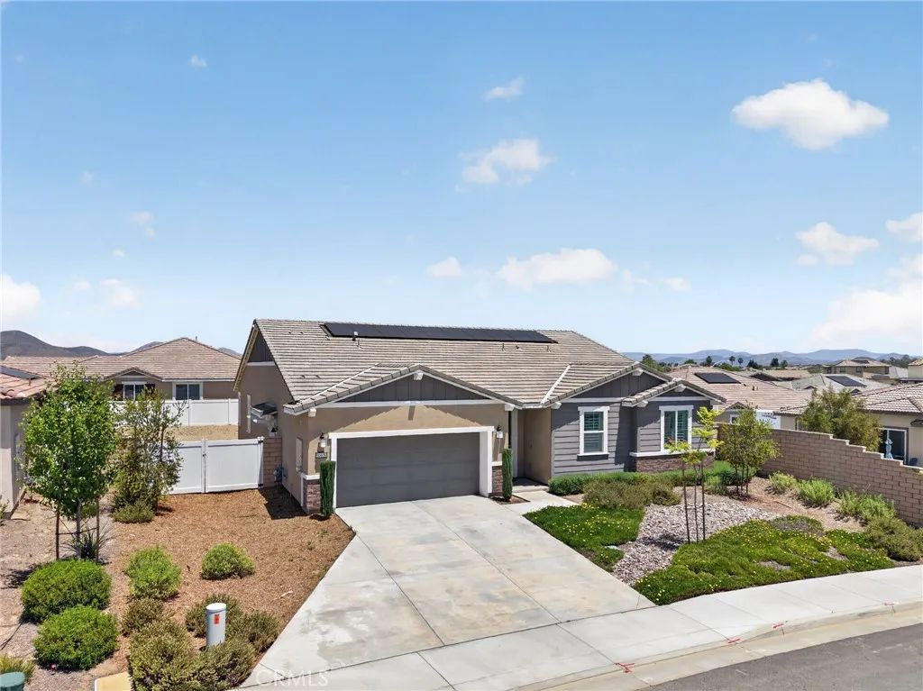 30650 White Pines Drive, Menifee, CA 92584