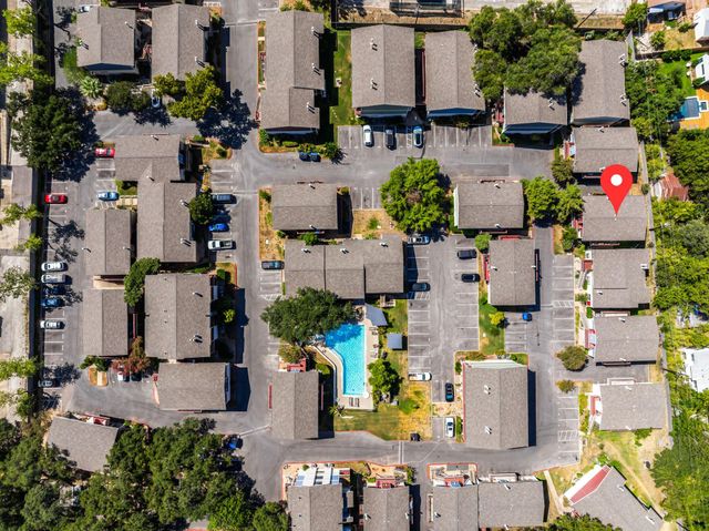 2215 Post RD 2072, Austin, TX 78704