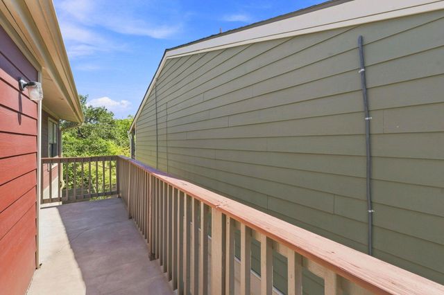 2215 Post RD 2072, Austin, TX 78704