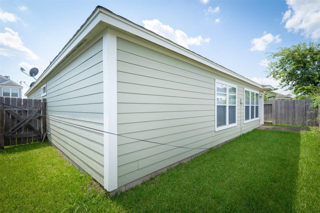 11712 Logan Ridge Drive, Houston, TX 77072