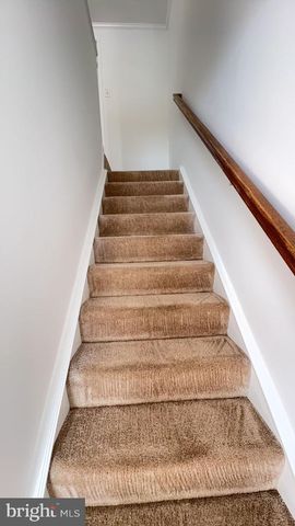 5207 HARBOR COURT DR, Alexandria, VA 22315