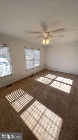 5207 HARBOR COURT DR, Alexandria, VA 22315