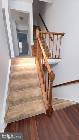 5207 HARBOR COURT DR, Alexandria, VA 22315