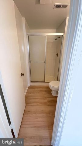 5207 HARBOR COURT DR, Alexandria, VA 22315