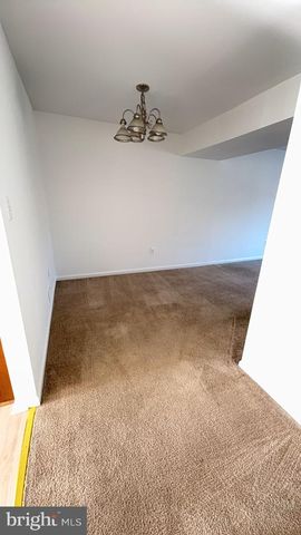 5207 HARBOR COURT DR, Alexandria, VA 22315