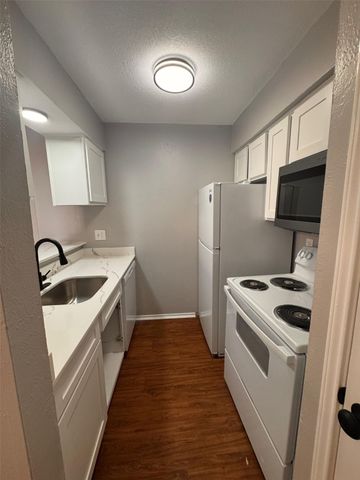 9520 Royal Lane 317, Dallas, TX 75243