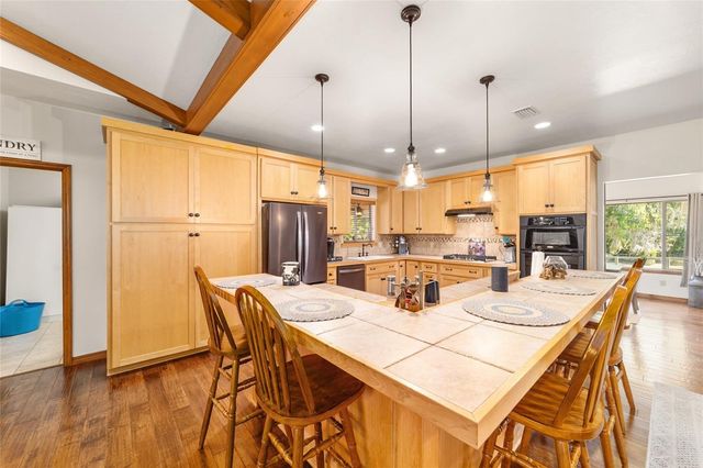 20005 NW 135TH AVENUE, Micanopy, FL 32667