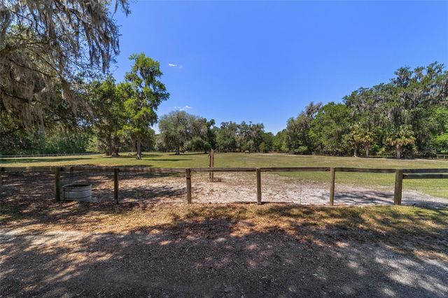 20005 NW 135TH AVENUE, Micanopy, FL 32667