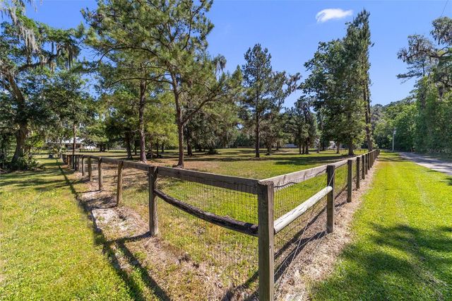 20005 NW 135TH AVENUE, Micanopy, FL 32667