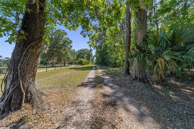20005 NW 135TH AVENUE, Micanopy, FL 32667