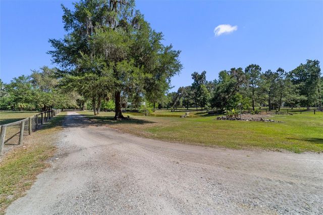 20005 NW 135TH AVENUE, Micanopy, FL 32667