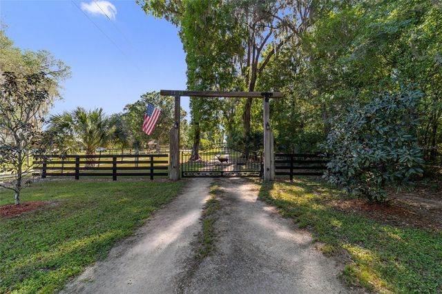 20005 NW 135TH AVENUE, Micanopy, FL 32667