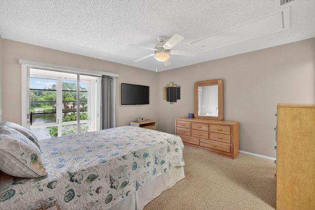 1 Lake Vista Trl Apt 207, Port St Lucie, FL 34952