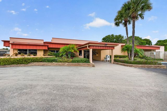 1 Lake Vista Trl Apt 207, Port St Lucie, FL 34952