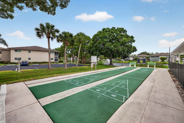 1 Lake Vista Trl Apt 207, Port St Lucie, FL 34952