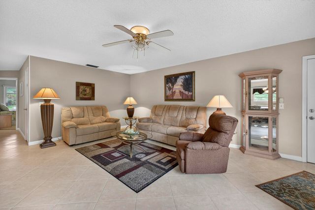 1 Lake Vista Trl Apt 207, Port St Lucie, FL 34952