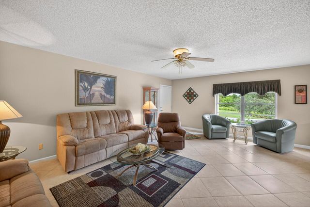 1 Lake Vista Trl Apt 207, Port St Lucie, FL 34952