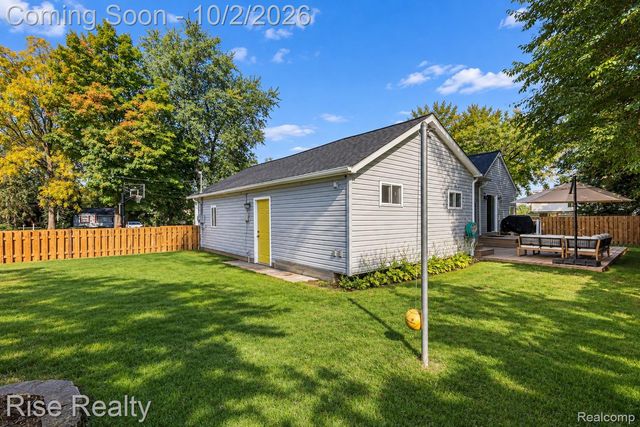 1870 Orchid Street, Waterford Charter Township, MI 48328