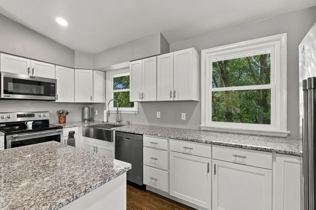 7002 Cortez Ct, Hermitage, TN 37076