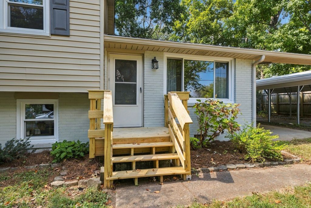 7002 Cortez Ct, Hermitage, TN 37076
