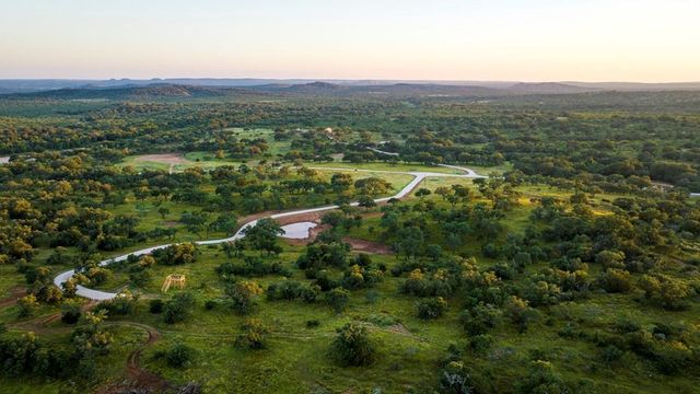 3736-2 County Rd. 113, Llano, TX 78643