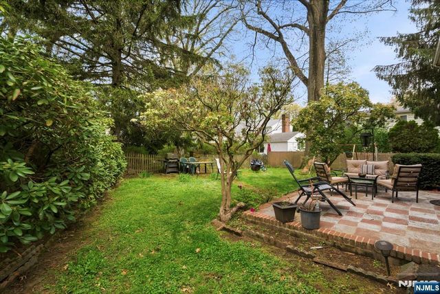 14 Hepworth Place, West Orange, NJ 07052