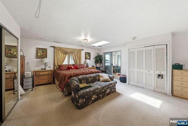 14 Hepworth Place, West Orange, NJ 07052