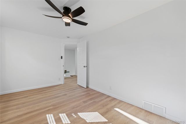 16560 Oakfield Street, Detroit, MI 48235