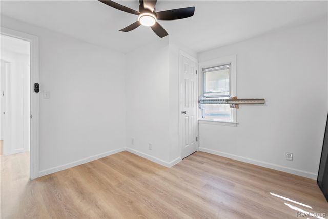 16560 Oakfield Street, Detroit, MI 48235