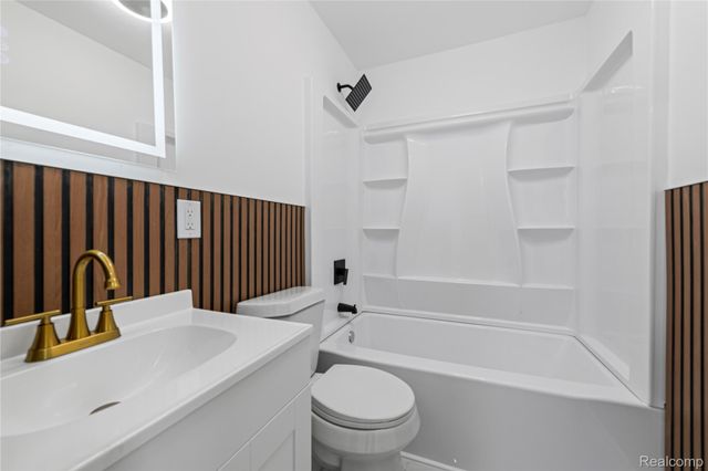 16560 Oakfield Street, Detroit, MI 48235