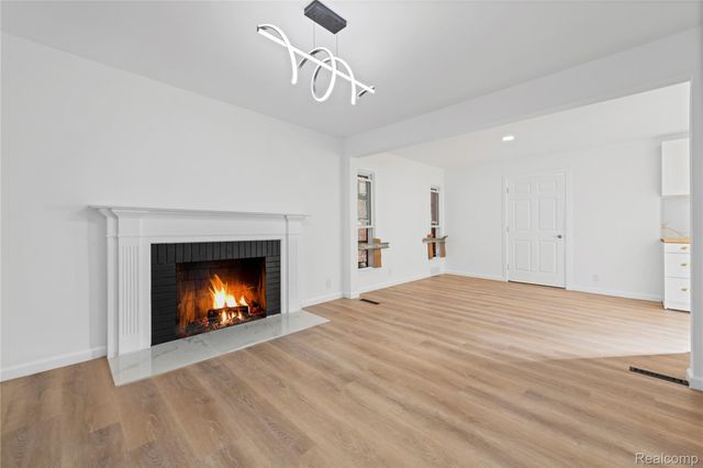 16560 Oakfield Street, Detroit, MI 48235