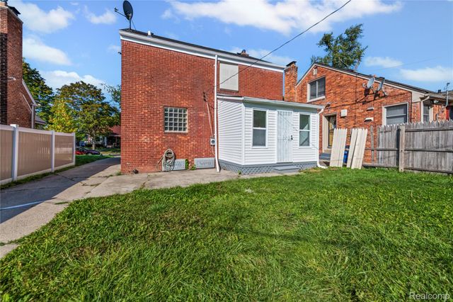 16560 Oakfield Street, Detroit, MI 48235