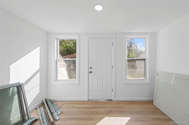 16560 Oakfield Street, Detroit, MI 48235