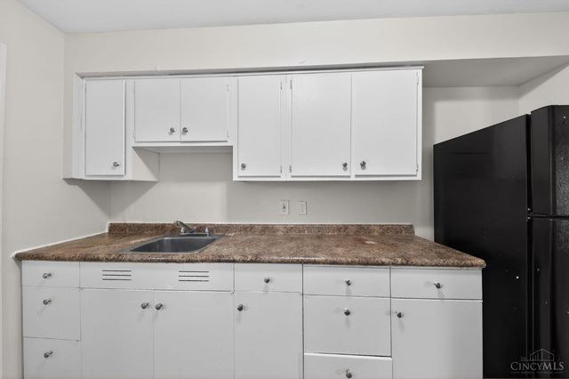 2032 Dallas Avenue, Cincinnati, OH 45239