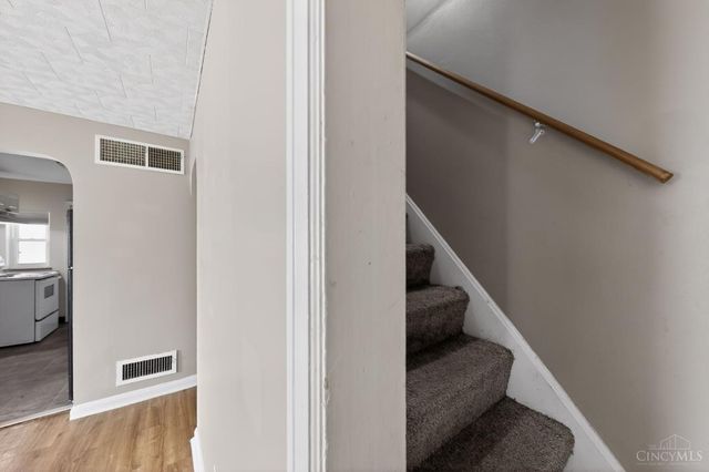 2032 Dallas Avenue, Cincinnati, OH 45239