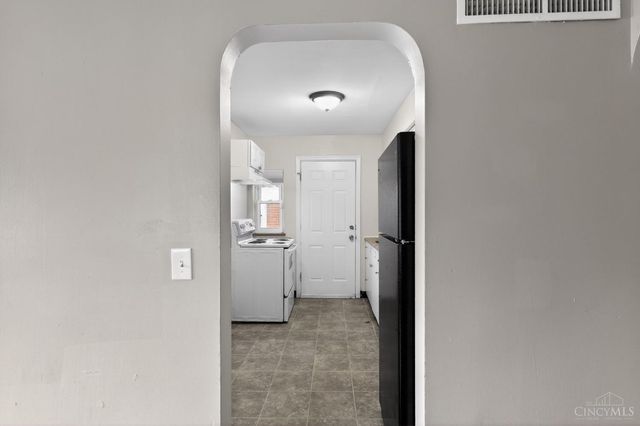 2032 Dallas Avenue, Cincinnati, OH 45239