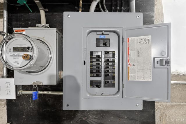 2032 Dallas Avenue, Cincinnati, OH 45239