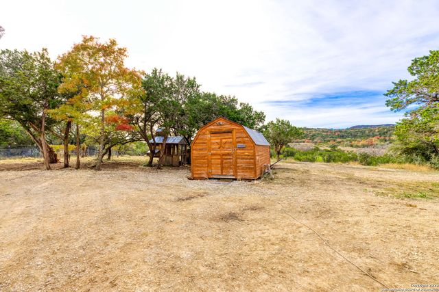 8417 - B State Highway 16 N, Bandera, TX 78003