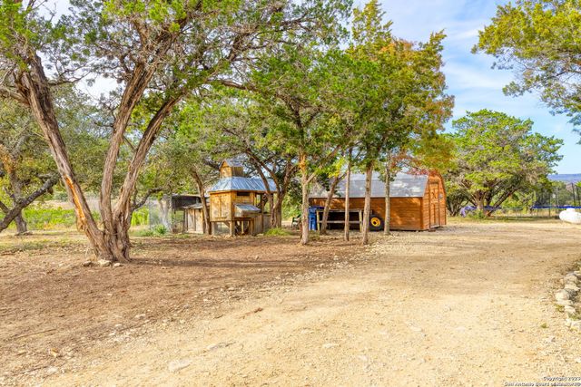 8417 - B State Highway 16 N, Bandera, TX 78003