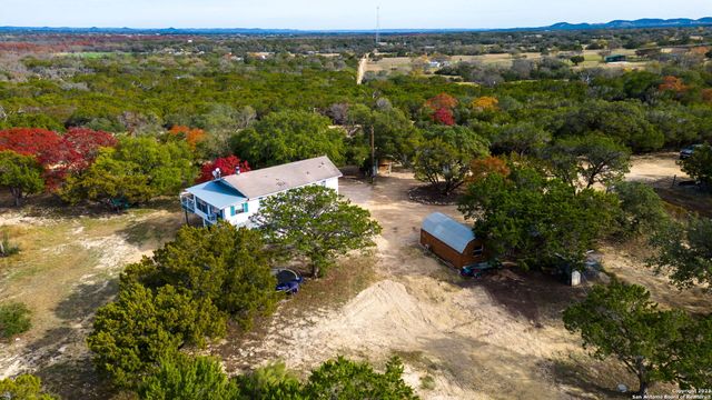 8417 - B State Highway 16 N, Bandera, TX 78003