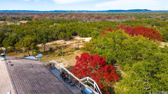 8417 - B State Highway 16 N, Bandera, TX 78003