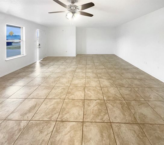 217 Dean Court, Granbury, TX 76049