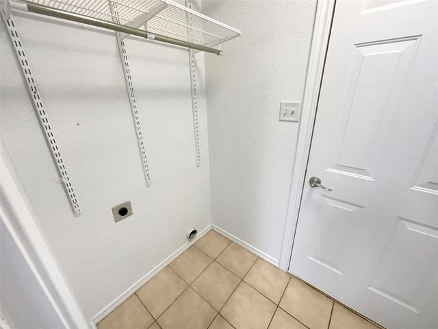 217 Dean Court, Granbury, TX 76049