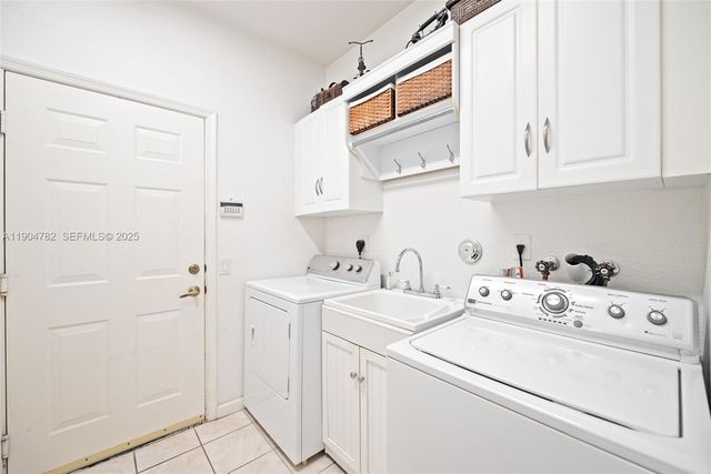 1634 Passion Vine Circle 312, Weston, FL 33326